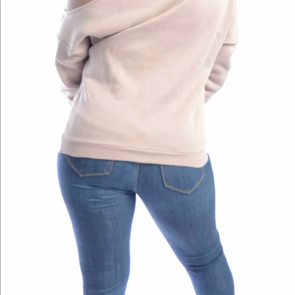 Only One Cold Shoulder - Picture 2 of 3